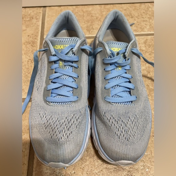 HOKAS One One Cavu 2 size 6.5 - Picture 5 of 6